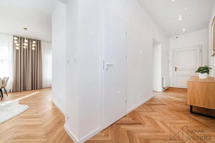 Prodej bytu 2+kk, Praha - Vinohrady, Chodská, 64 m2
