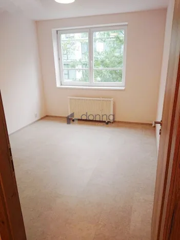 Pronájem bytu 2+kk, Praha, Křižíkova, 53 m2
