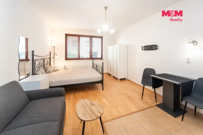 Pronájem bytu 1+kk, Praha - Smíchov, Na Neklance, 31 m2