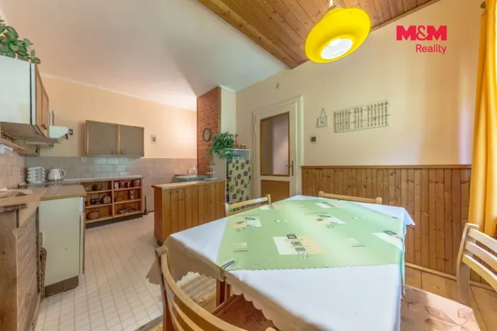 Prodej rodinného domu, Desná - Desná I, Zásnubní, 450 m2