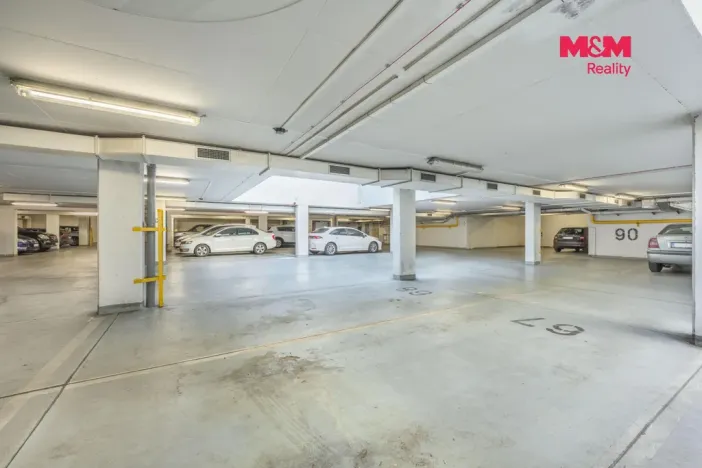 Pronájem bytu 2+kk, Praha - Žižkov, V kapslovně, 58 m2