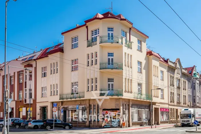 Pronájem bytu 3+kk, Hradec Králové, Šafaříkova, 99 m2