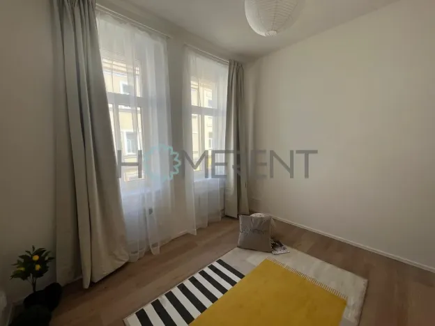 Pronájem bytu 1+kk, Praha - Vysočany, Kolmá, 19 m2