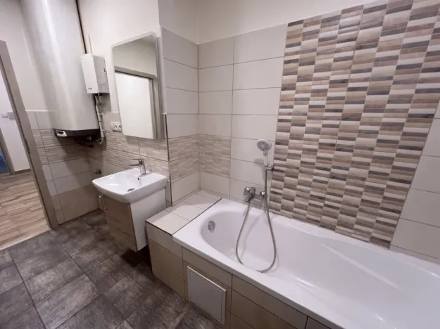 Prodej bytu 2+kk, Náchod, Žižkova, 42 m2