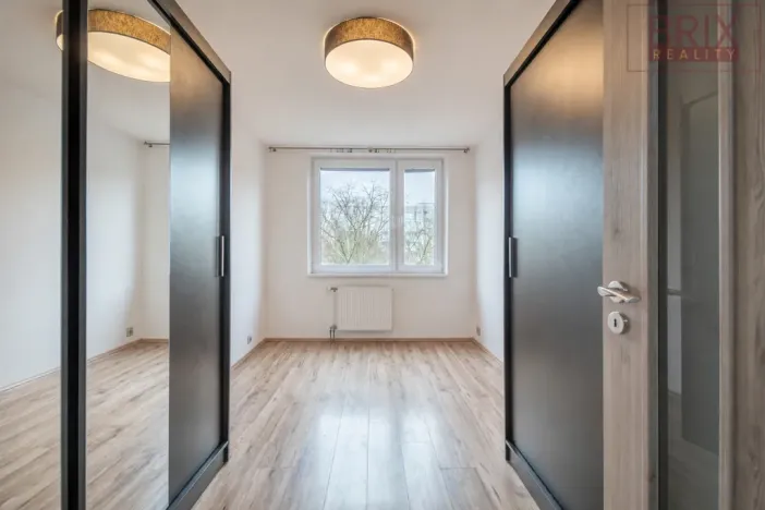 Pronájem bytu 2+kk, Praha, Drimlova, 43 m2