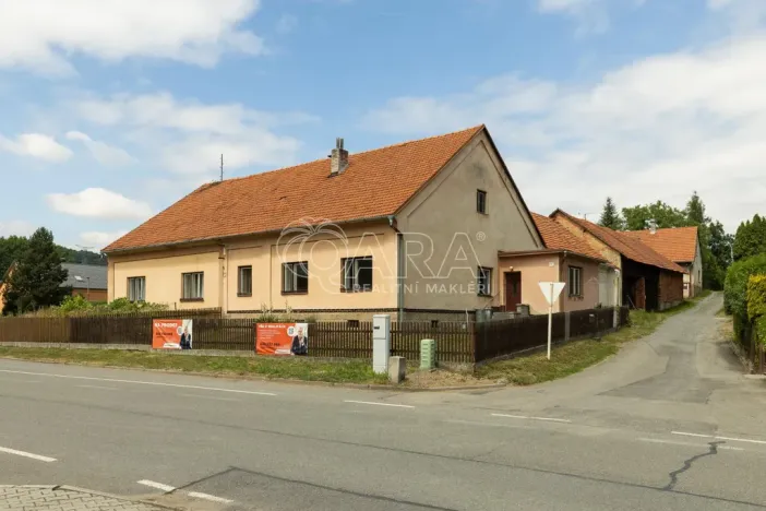 Prodej rodinného domu, Hostašovice, 320 m2
