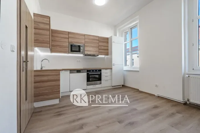 Pronájem bytu 2+1, Teplice, 28. října, 55 m2