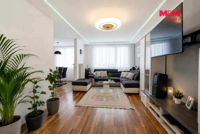 Prodej bytu 3+1, Praha - Prosek, Prosecká, 69 m2