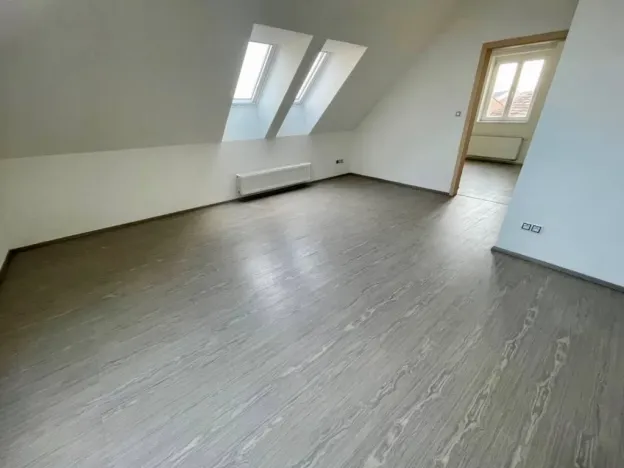 Pronájem bytu 2+kk, Praha - Žižkov, Štítného, 49 m2