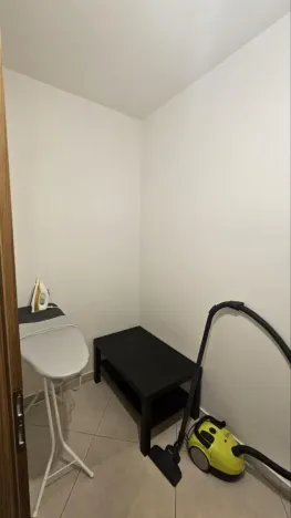 Pronájem obchodního prostoru, Praha - Vysočany, Trakční, 57 m2