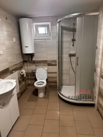 Pronájem bytu 2+kk, Opava, Bílovecká, 60 m2