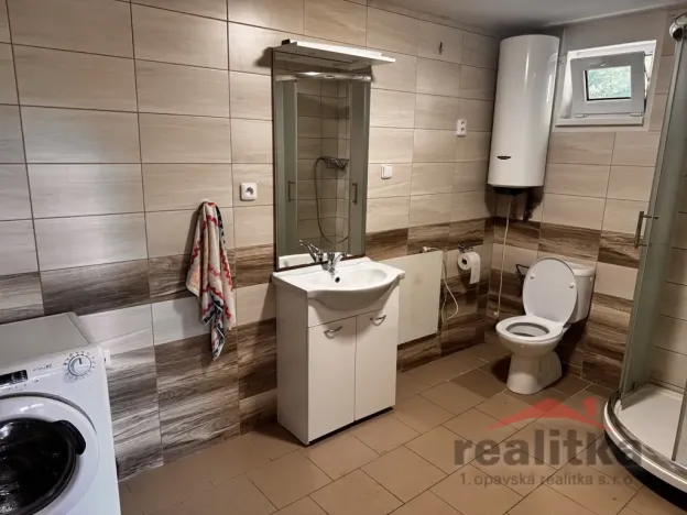 Pronájem bytu 2+kk, Opava, Bílovecká, 60 m2