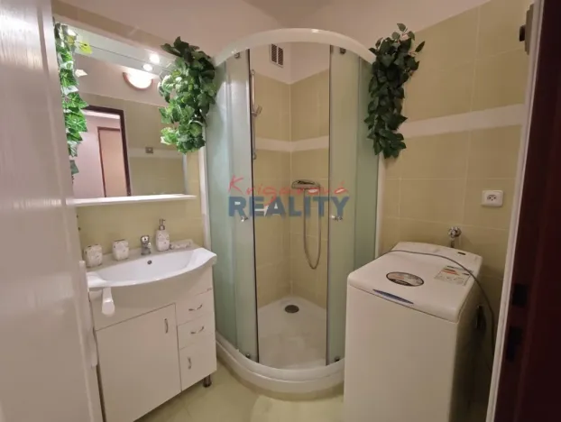 Prodej bytu 3+1, Chýnov, U Kuželníku, 76 m2