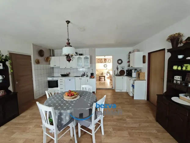 Prodej rodinného domu, Dolní Újezd - Jiříkov, 390 m2
