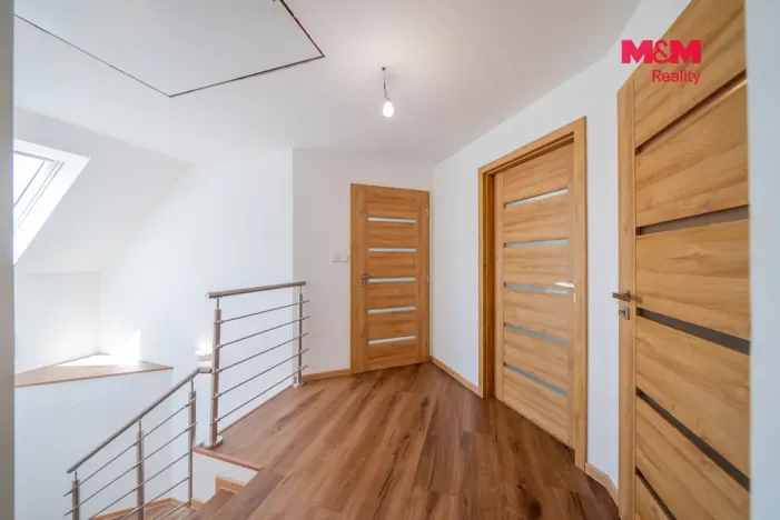 Prodej rodinného domu, Lažánky, 275 m2