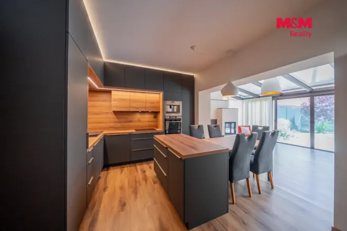 Prodej rodinného domu, Lažánky, 275 m2