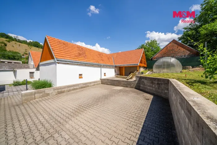 Prodej rodinného domu, Lažánky, 275 m2