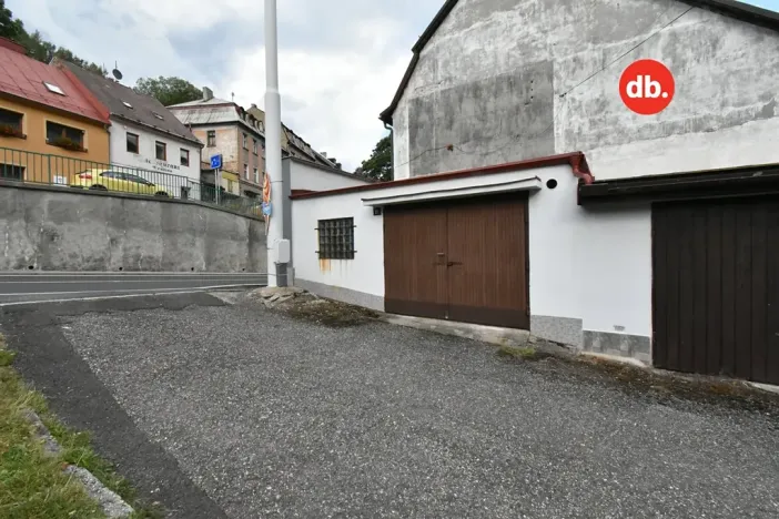 Pronájem garáže, Jáchymov, třída Dukelských hrdinů, 36 m2