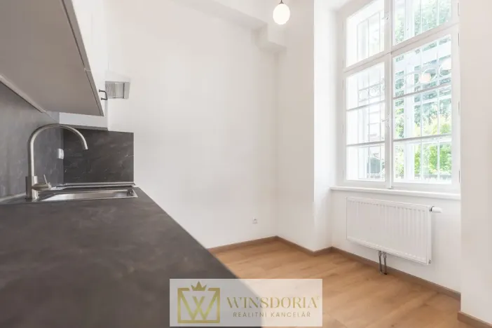Pronájem bytu 2+1, Praha, V jirchářích, 70 m2