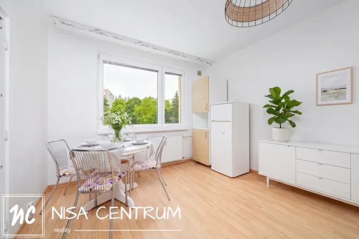 Pronájem bytu 2+kk, Jablonec nad Nisou - Jablonecké Paseky, Jeronýmova, 37 m2