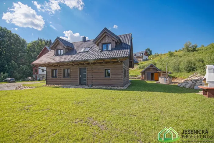 Prodej chalupy, Staré Město - Chrastice, Hynčice pod Sušinou, 288 m2