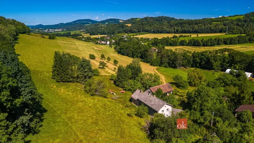 Prodej rodinného domu, Frýdštejn - Sestroňovice, 300 m2