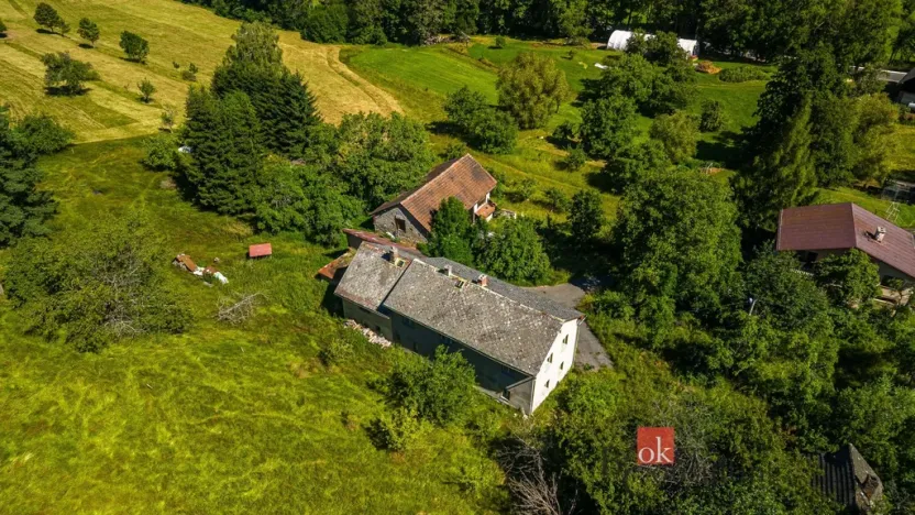 Prodej rodinného domu, Frýdštejn - Sestroňovice, 300 m2