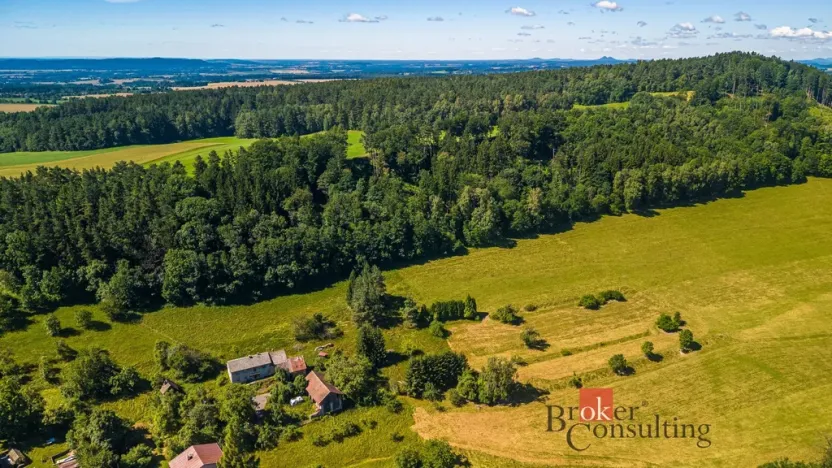 Prodej rodinného domu, Frýdštejn - Sestroňovice, 300 m2
