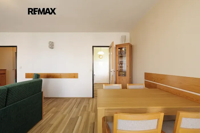 Prodej bytu 3+1, Praha - Komořany, Za sídlištěm, 73 m2
