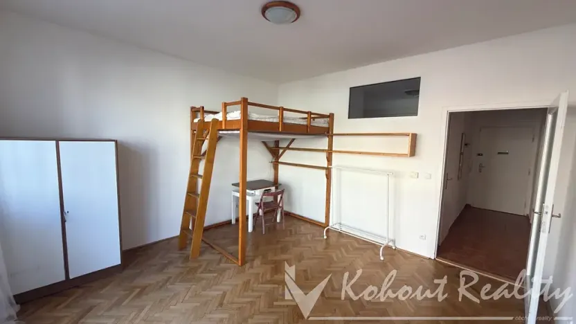 Pronájem bytu 1+kk, Praha - Strašnice, Vykáňská, 31 m2