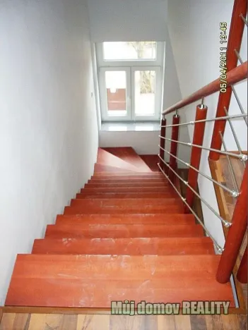 Pronájem bytu 2+kk, Praha - Vysočany, Freyova, 45 m2