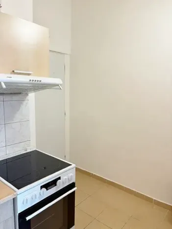 Pronájem bytu 2+kk, Praha, Zelená, 51 m2