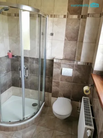 Pronájem rodinného domu, Velká Hleďsebe, 200 m2