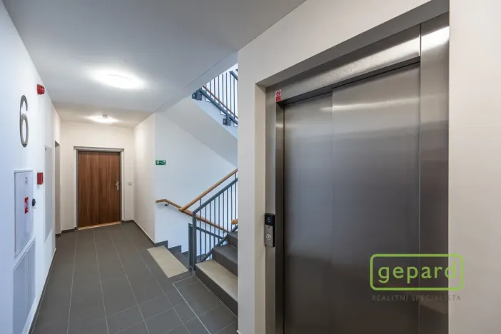 Pronájem bytu 3+kk, Praha, Arnošta Staňka, 61 m2