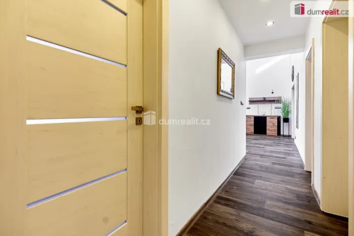 Prodej rodinného domu, Nová Role - Mezirolí, 136 m2