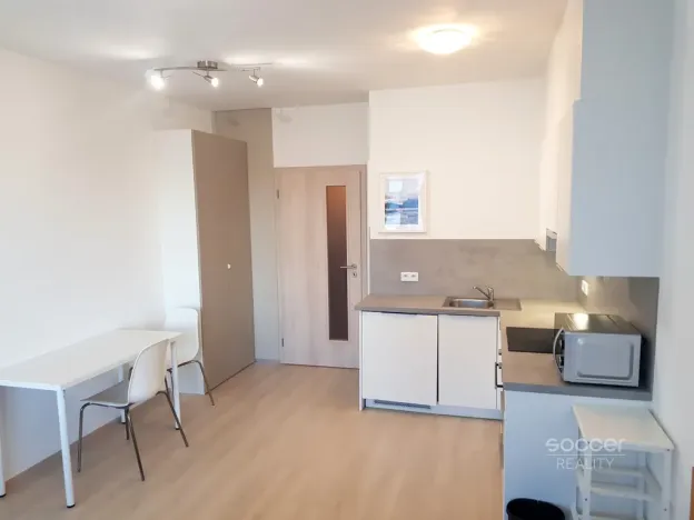 Pronájem bytu 1+kk, Praha - Letňany, Hlučkova, 38 m2