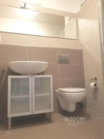 Pronájem bytu 1+kk, Praha - Letňany, Hlučkova, 38 m2