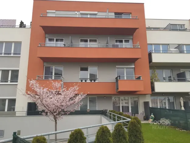 Pronájem bytu 1+kk, Praha - Letňany, Hlučkova, 38 m2