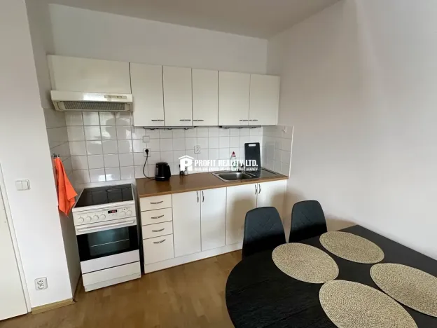 Pronájem bytu 2+kk, Beroun, Pod Homolkou, 46 m2