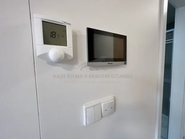Pronájem bytu 1+kk, Praha - Smíchov, Plzeňská, 22 m2