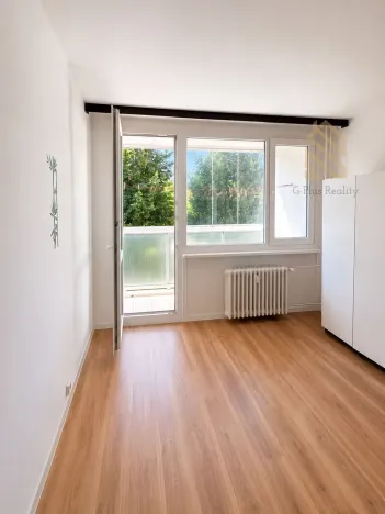 Prodej bytu 2+1, Ústí nad Labem - Mojžíř, Jindřicha Plachty, 68 m2