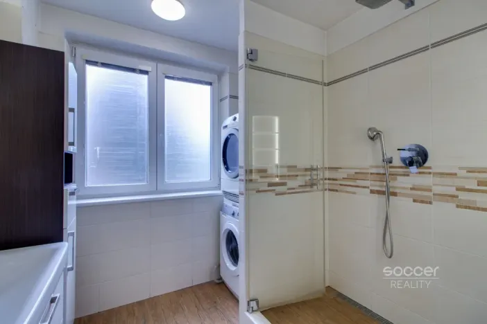 Pronájem bytu 3+kk, Praha - Břevnov, Pod Královkou, 70 m2