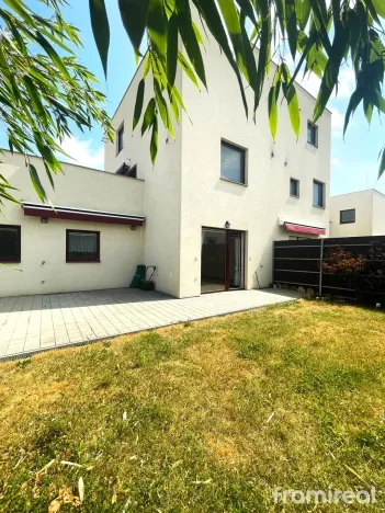 Prodej bytu 4+kk, Znojmo, Smutného, 79 m2