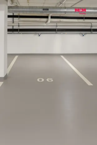 Pronájem garážového stání, Hradec Králové - Pražské Předměstí, 13 m2