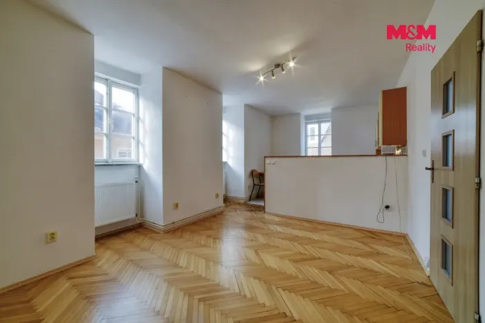 Pronájem bytu 1+kk, Cheb, Růžová, 27 m2