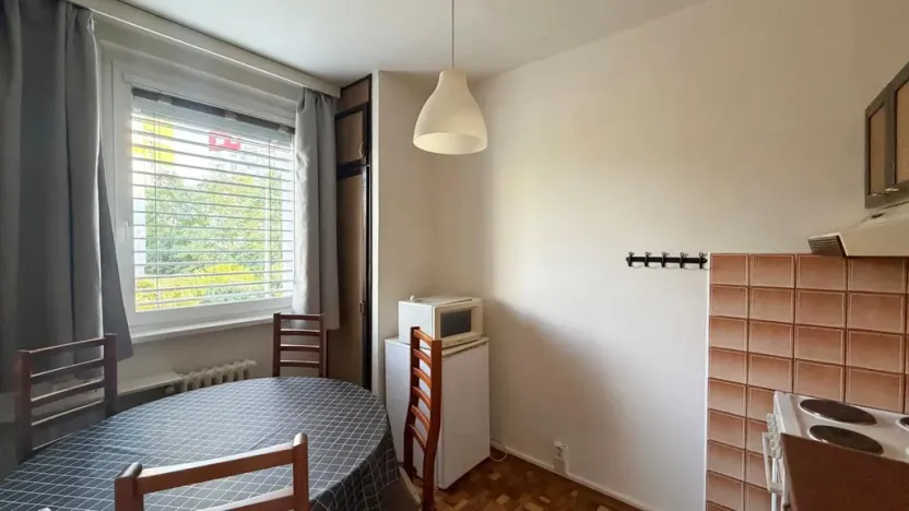 Pronájem bytu 2+1, Praha - Hlubočepy, Lamačova, 46 m2