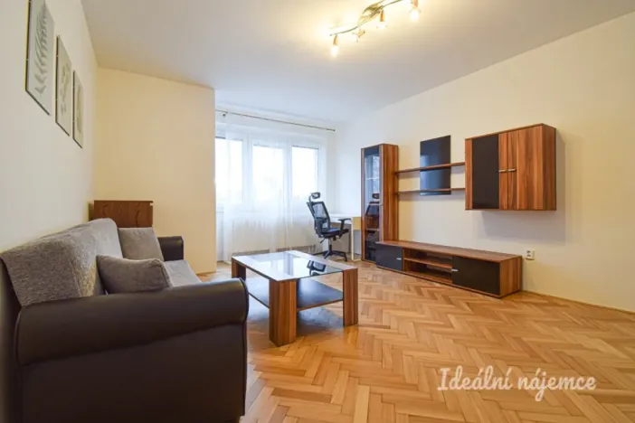 Pronájem bytu 1+1, Brno - Komárov, Studniční, 37 m2