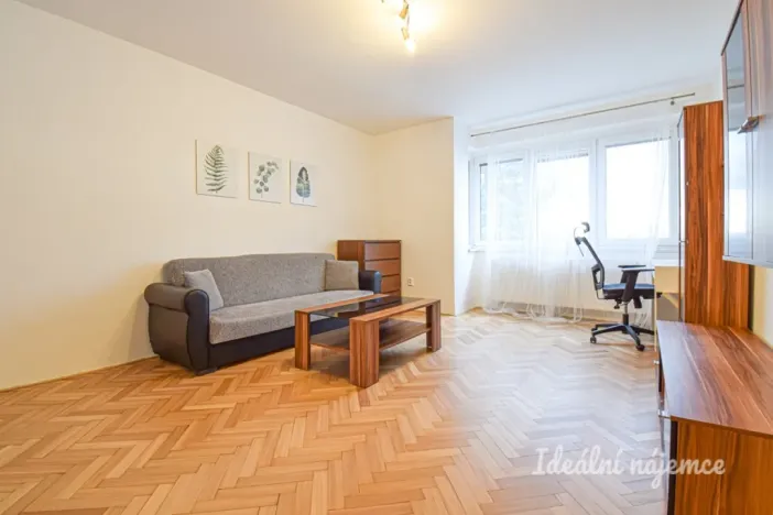 Pronájem bytu 1+1, Brno - Komárov, Studniční, 37 m2