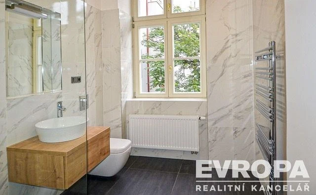 Pronájem bytu 1+kk, Praha, Peckova, 36 m2