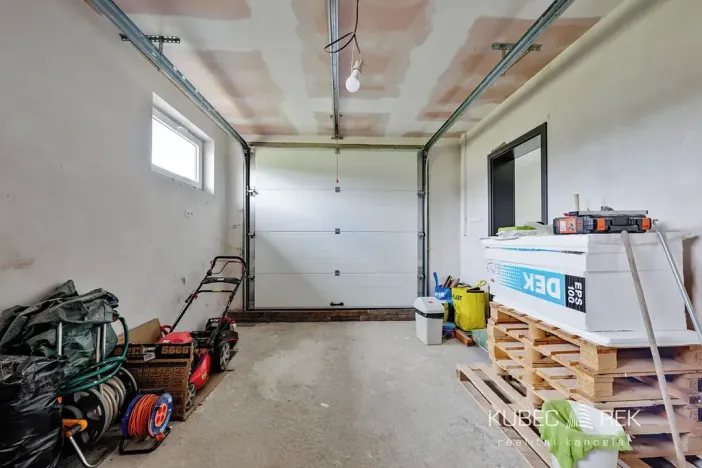 Prodej rodinného domu, Ústrašice, 130 m2